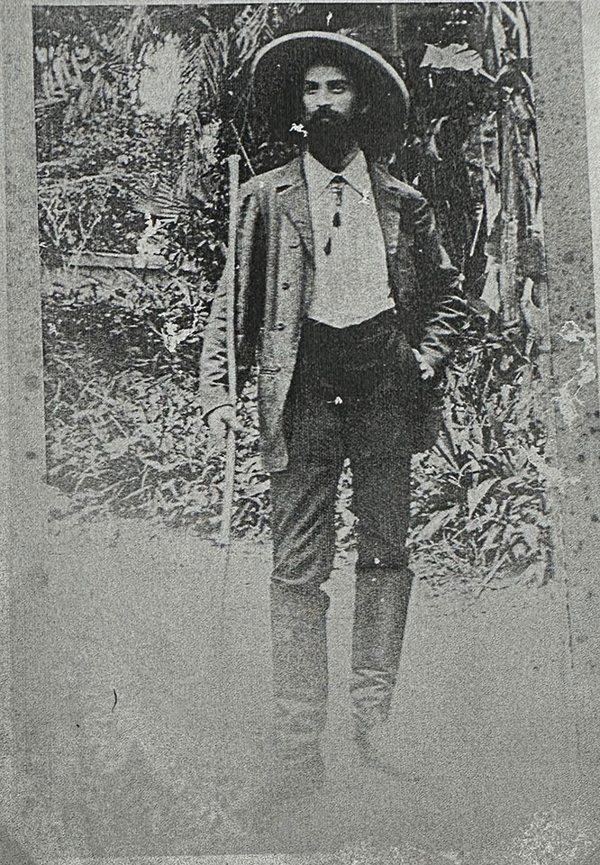 A copy of a photograph of Isliker found in his file in the BM Archive[4]